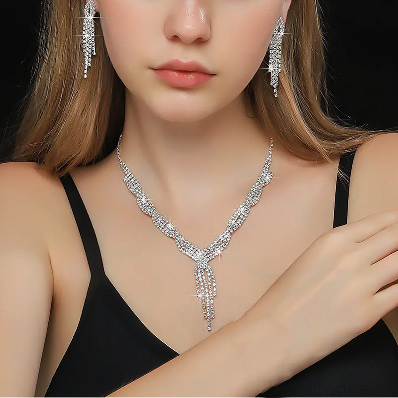 Women’s Gorgeous Tassel Necklace & Earrings Set