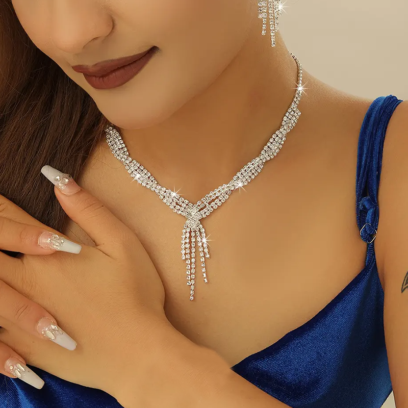 Women’s Gorgeous Tassel Necklace & Earrings Set